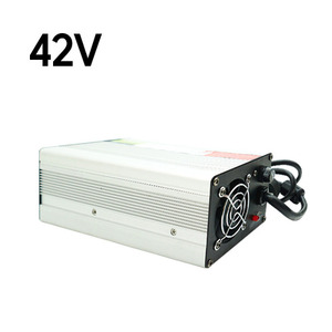 리튬 급속충전기/만충전압 42V (스피드웨이1 18.2AH 스피드웨이ST) [KC인증제품]